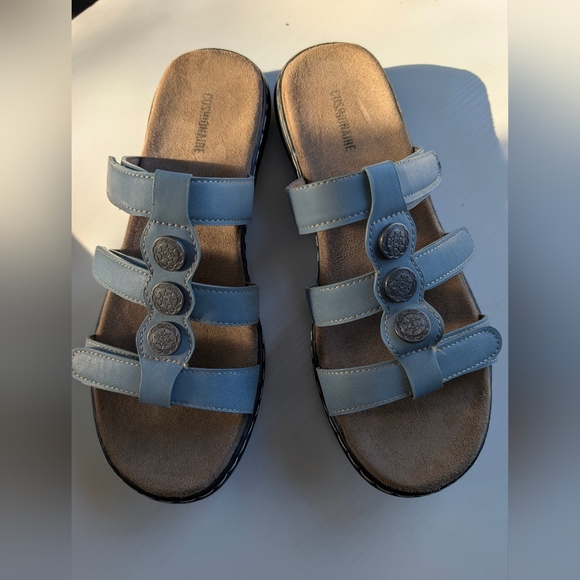 Cushionairre Shoes - Women's slip on sandal